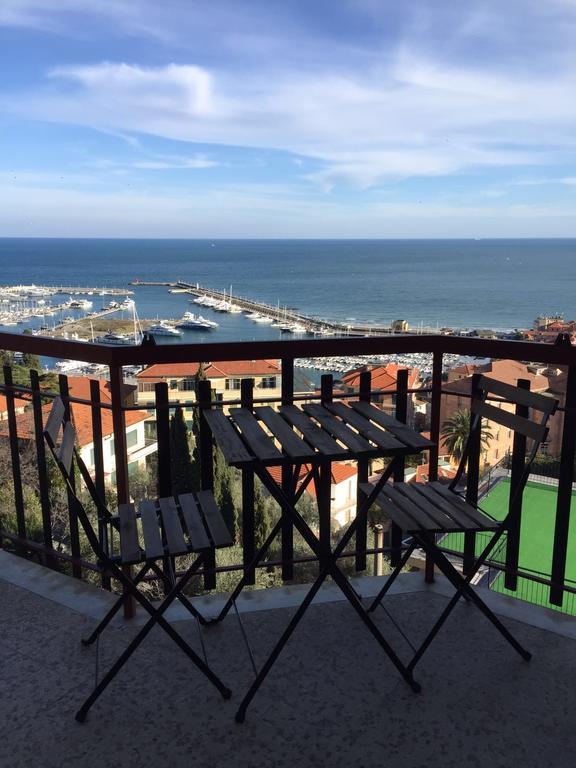 Sapore Di Sale Apartment Imperia Exterior foto